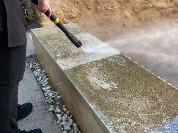 Best Commercial Pressure Washing  in Blountstown, FL